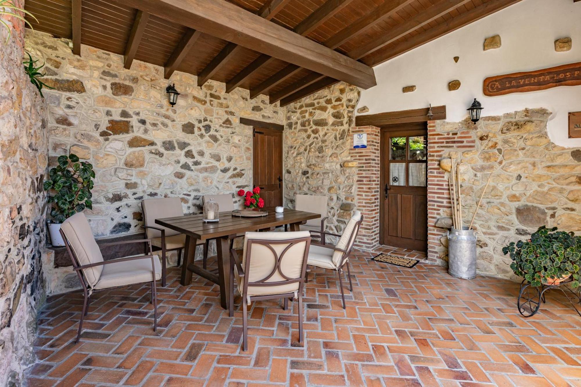 Casa De Aldea La Venta Los Probes Llanes Exterior foto